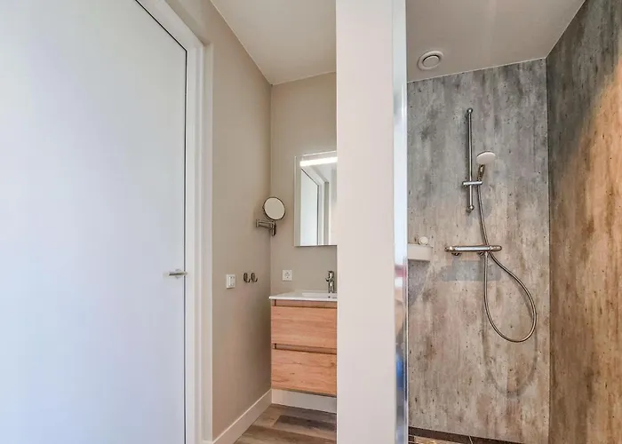 2 Bedroom Stunning In 別荘 *